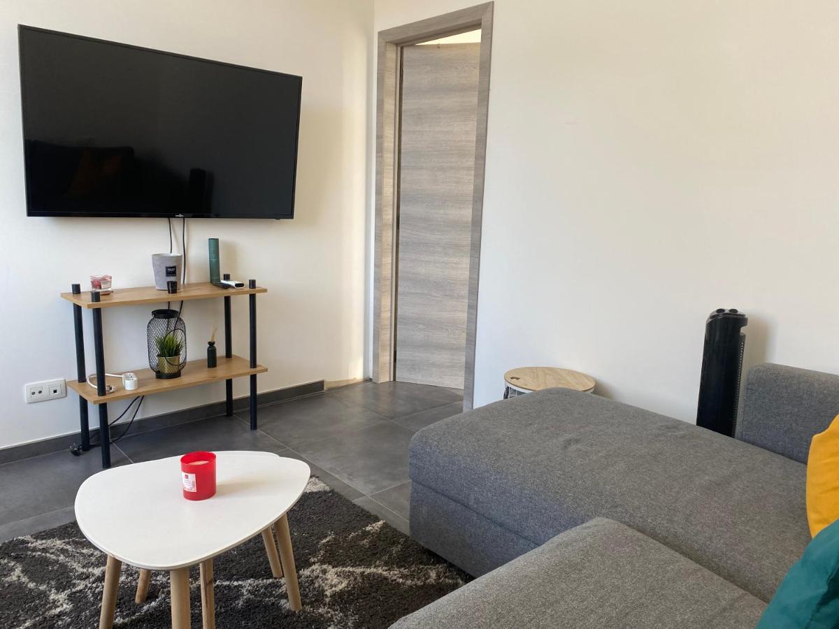 Les Appartements Du Parc Herman Ans ภายนอก รูปภาพ